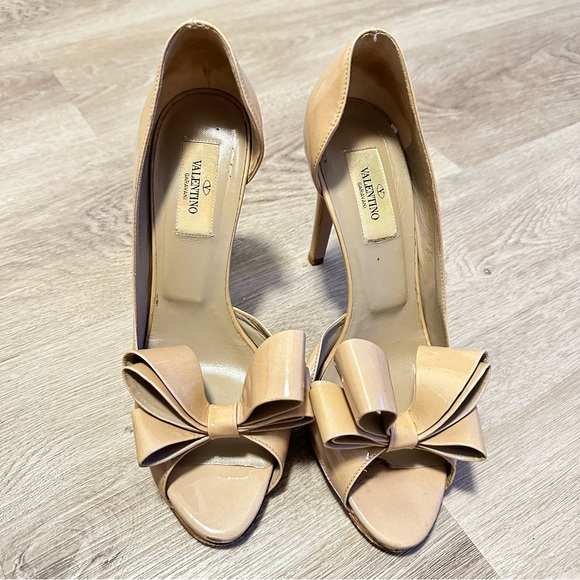 Authentic Valentino Heels - size 38 - Picture 3 of 8